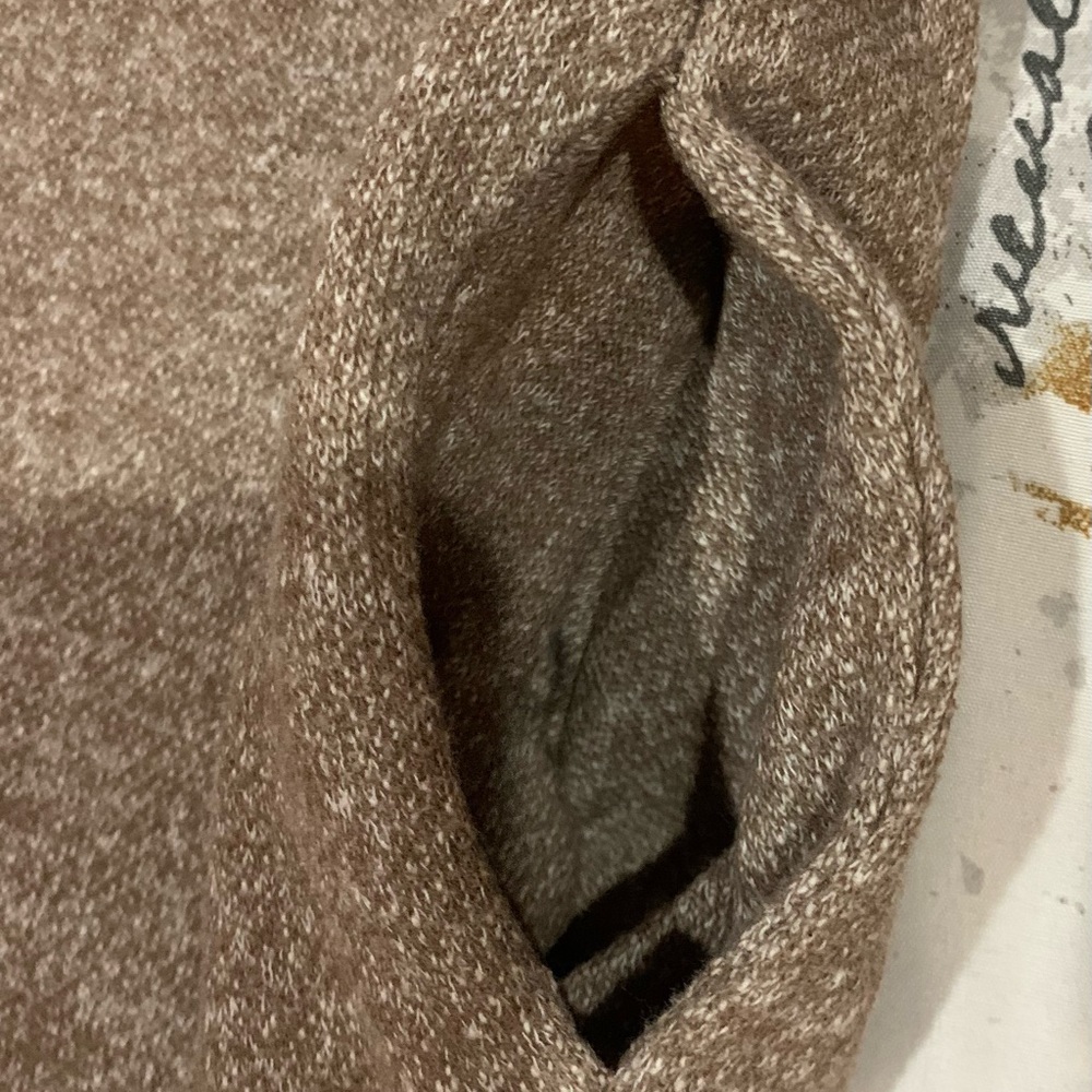 Sweater - Picture 9 of 9